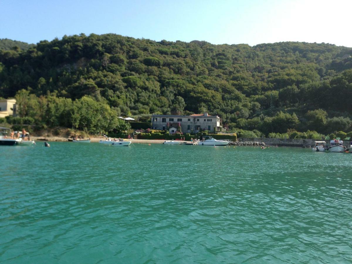 Minisuite Lerici Eksteriør bilde